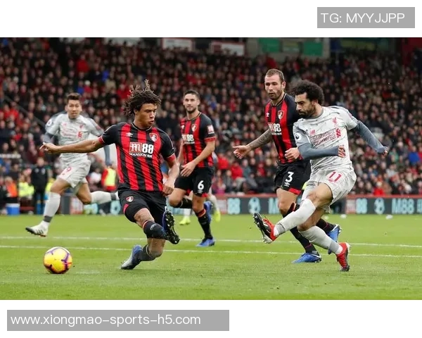 曼联冲击前五名海报发布芒特独自亮相对阵伯恩茅斯