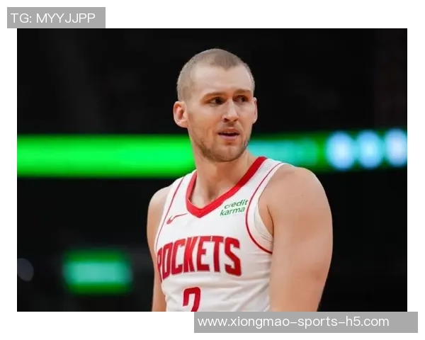 库巴挡拆战术再显威力科尔称赞两大球员关键时刻表现出色