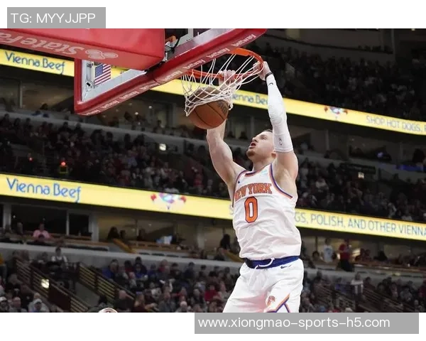 迪文岑佐表现出色9投5中三分球命中率高达57贡献15分3篮板8助攻助球队取胜