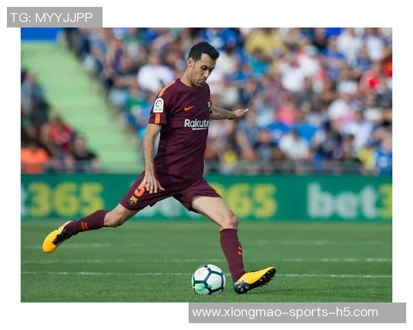 哈维盛赞亚马尔未来有望夺金球奖布斯克茨始终保持顶级表现 哈维盛赞亚马尔未来有望夺金球奖布斯克茨始终保持顶级表现