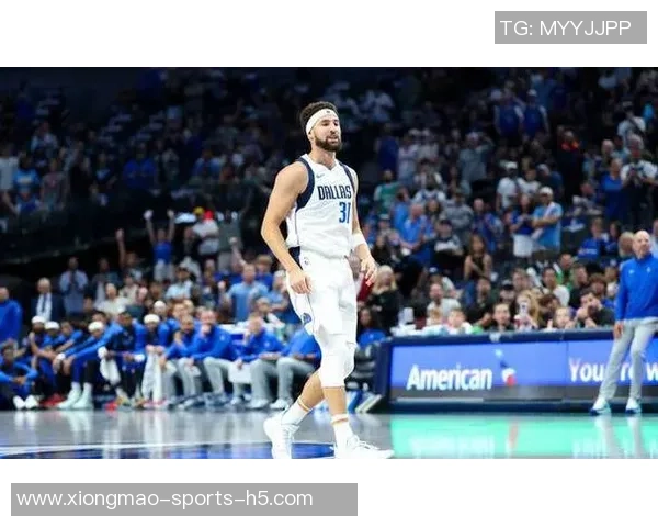 独行侠考虑交易克莱汤普森或因首发位置变动而寻求新机会 独行侠考虑交易克莱汤普森或因首发位置变动而寻求新机会